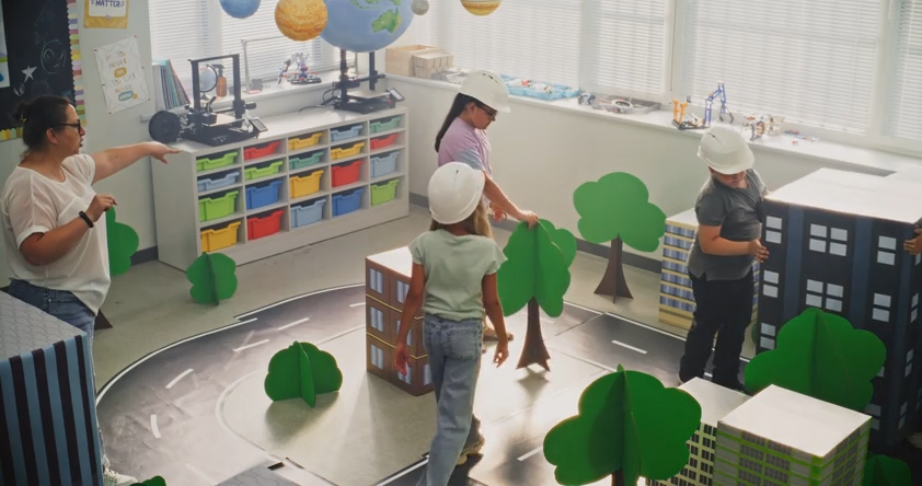 Building a Miniature World: Role Play, Collaboration, and Real-Life Learning