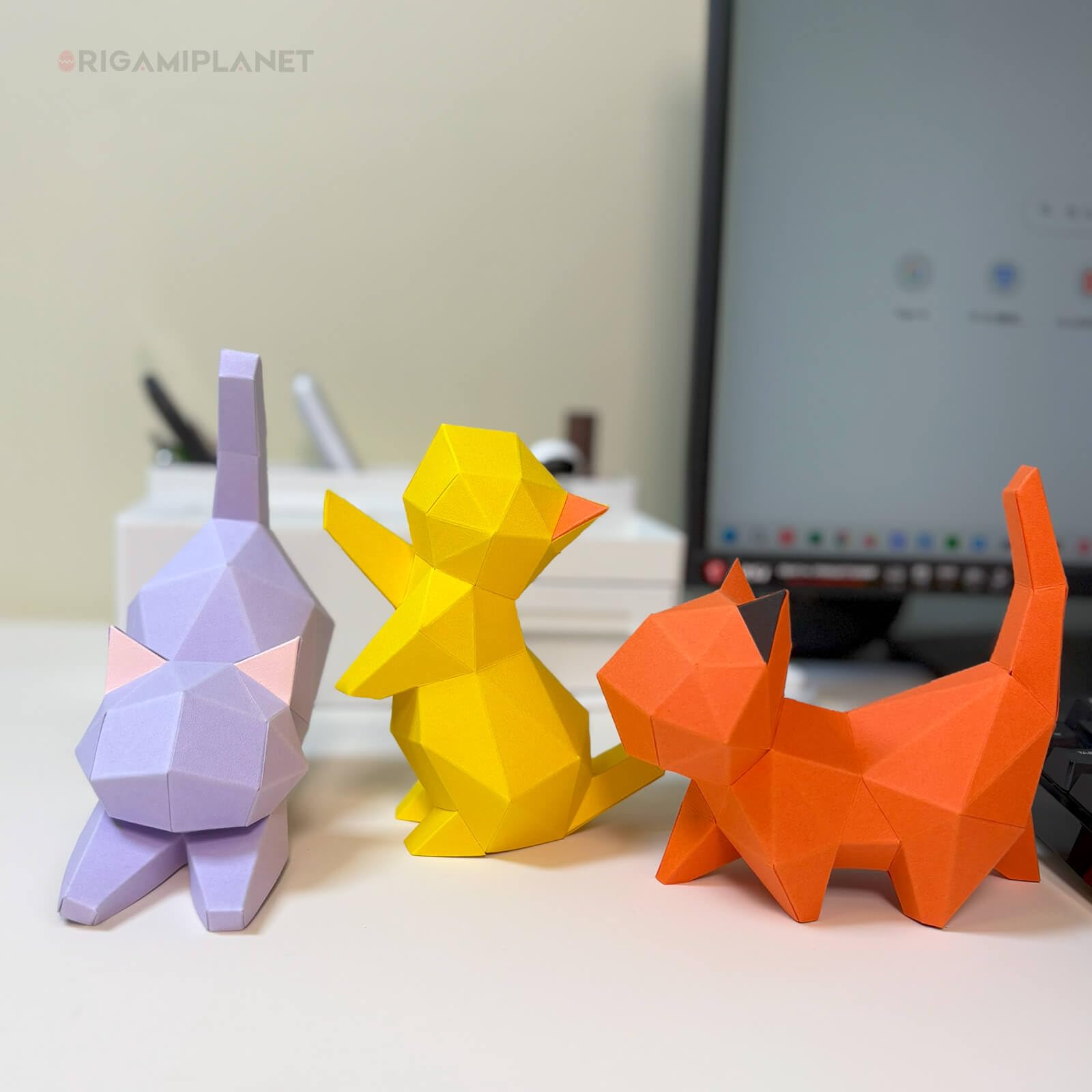 ORIGAMIPLANET Hello Kittens 3D Origami Craft Set