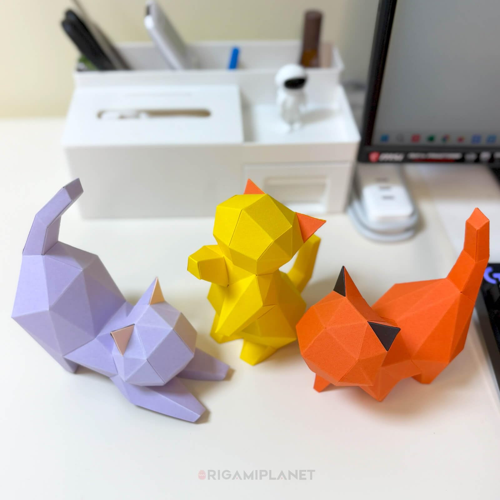 ORIGAMIPLANET Hello Kittens 3D Origami Craft Set