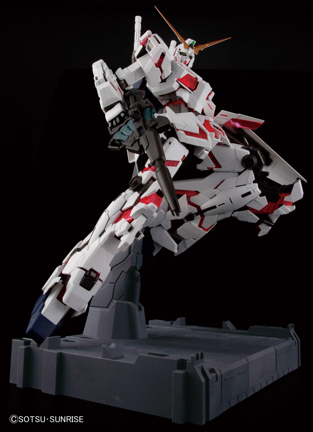 Bandai Hobby PG RX-0 Unicorn Gundam 1/60 Model Kit